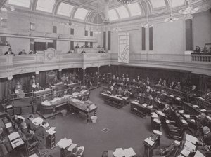 ロンドン郡議会の会議 作： English Photographer