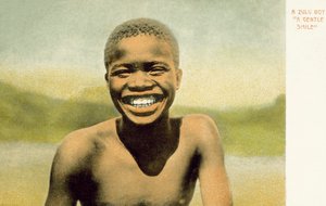 優しい笑顔のズールー族の少年（カラー写真） 作： English Photographer