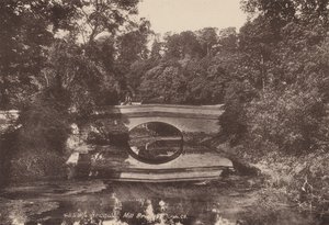 アランデル: ミル橋 (白黒写真) 作： English Photographer