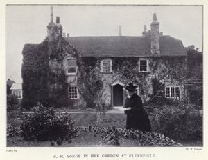 エルダーフィールドの庭でのC・M・ヨンジ（モノクロ写真 作： English Photographer
