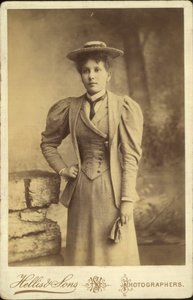 内閣カード、女性の肖像 作： English Photographer