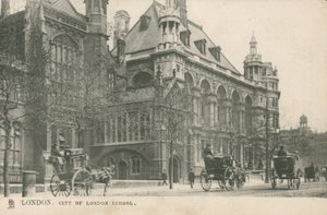 シティオブロンドンスクール、ロンドン 作： English Photographer
