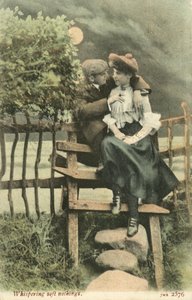 カントリー スタイルで抱き合うカップル (カラー写真) 作： English Photographer