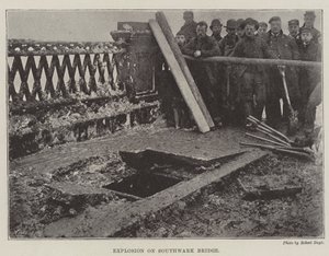 サザークブリッジの爆発 作： English Photographer