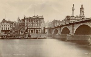 フィッシュモンガーズホールとロンドンブリッジ 作： English Photographer