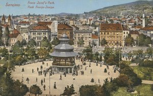 Franz Josef Park、サラエボ（カラー写真） 作： English Photographer