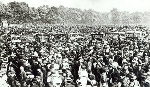 1908年6月21日、ハイドパークでの女性投票のデモ 作： English Photographer