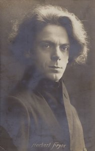 ハーバート・フライヤー、英語作曲家、ピアニスト（1877-1957） 作： English Photographer