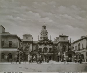 ホースガーズパレード、ロンドン 作： English Photographer