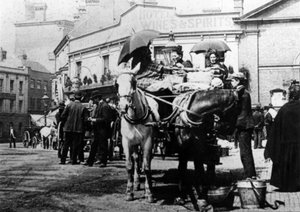 馬車、オックスフォードストリート、キッダーミンスター、1910年 作： English Photographer