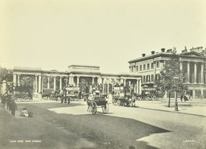 ハイドパークコーナー、ウェストミンスターLB：北を見る、1896 作： English Photographer