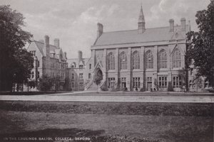 In the Grounds Baliol College、オックスフォード 作： English Photographer