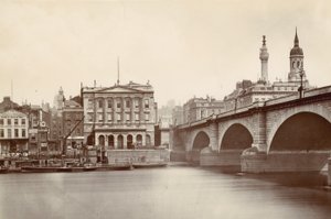 アイアンモンガーズホールとロンドンブリッジ 作： English Photographer