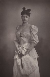 レディ・コリン・キャンベル 作： English Photographer