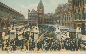 リバプールストリート駅、ロンドン 作： English Photographer