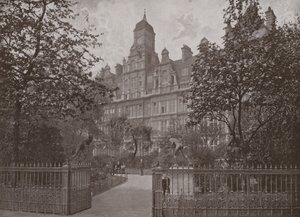 ロンドン郡議会教育事務所 作： English Photographer