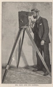 RWポール氏と彼のカメラ 作： English Photographer