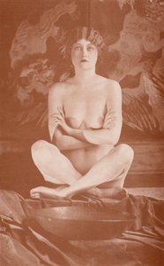 ヌーディスト・アートブッダ（モノクロ写真） 作： English Photographer