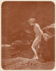 ヌーディスト・アートファンシーズ（モノクロ写真） 作： English Photographer