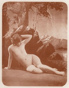 ヌーディスト・アート湖の貴婦人（モノクロ写真） 作： English Photographer