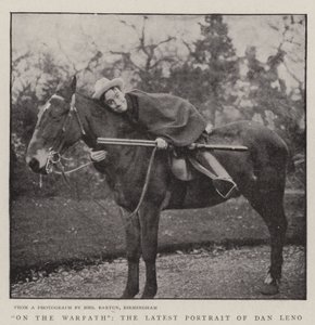 ウォーパスでは、ダンレノの最新の肖像画 作： English Photographer