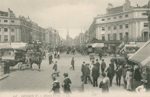 オックスフォードサーカス、ロンドン 作： English Photographer