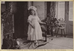 若い女の子の写真
