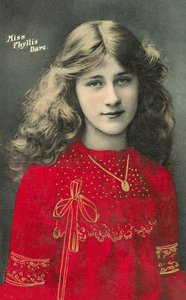 フィリス・デア、イギリスの舞台女優、歌手、少女時代（カラー写真） 作： English Photographer