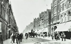 ポウィスストリート、ウーリッジ：全体図、1890 作： English Photographer