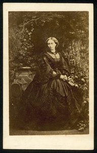 アリス王女 作： English Photographer
