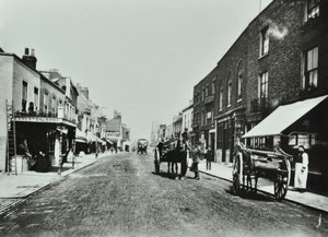 1885年、橋に向かっているパトニーハイストリート 作： English Photographer
