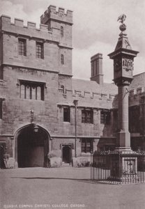 Quadrangle Corpus Christi College Oxford 作： English Photographer
