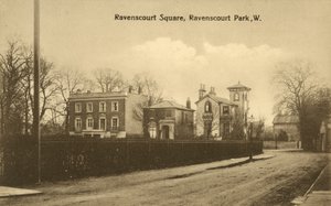 ロンドン、レイヴンズコート・パーク、レイヴンズコート・スクエア（モノクロ写真）（Ravenscourt Square, Ravenscourt Park, London 作： English Photographer