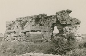 シュローズベリーの古いローマ都市ウリコニウムの遺跡 作： English Photographer