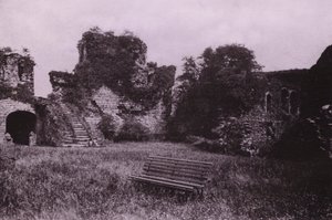 Rothesay Castle（モノクロ写真 作： English Photographer