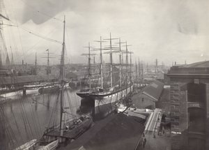 ソルトハウスドック、リバプール、1897年6月 作： English Photographer