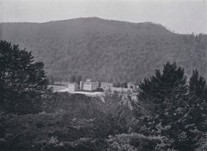 スコットランドテイマス城（モノクロ写真 作： English Photographer
