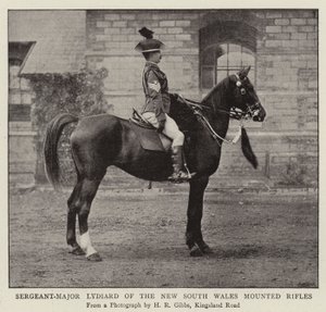 ニューサウスウェールズ州の騎馬少佐リディアル騎馬銃 作： English Photographer