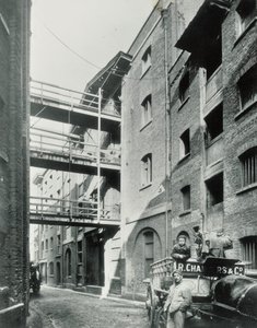 シャッドテムズ、ロンドン、1890