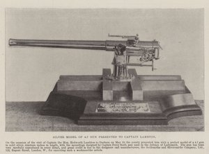 ラムトン艦長に贈られた4.7ガンのシルバーモデル 作： English Photographer