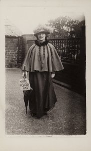 春のファッション、1886 作： English Photographer