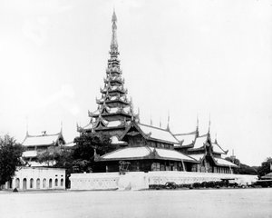 キングスパレスの大聴衆ホール、マンダレー、1890年頃 作： English Photographer