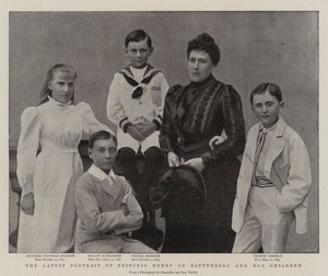 バッテンベルクとその子供たちのヘンリー王女の最新の肖像画 作： English Photographer