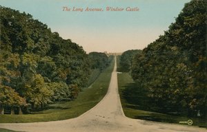 イギリスのウィンザー城のロングアベニュー。 1913年に送られたはがき。 作： 英語の写真家