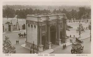 マーブルアーチ、ロンドン 作： English Photographer