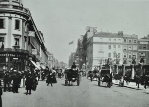ストランド（西）、1895 作： English Photographer