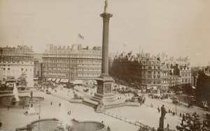 トラファルガースクエア、ロンドン 作： English Photographer
