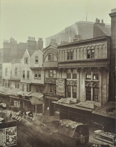 タークスヘッド、オルドゲート、ロンドン、1883 作： English Photographer