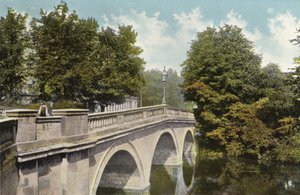 ビクトリア橋、リーミントン 作： English Photographer