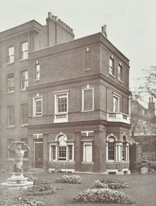 クレメンツインガーデンハウス、1885年のビュー 作： English Photographer